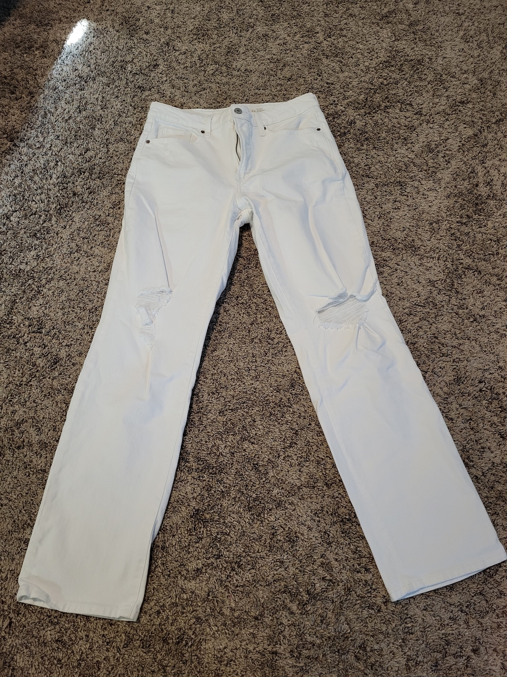 Old Navy White Straight-Leg Jeans with Knee Rips